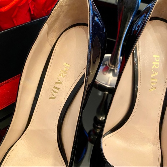 AUTH PRADA PEEP TOE BLACK PUMP - Picture 6 of 14